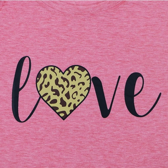 🆕️ Leopard Love Heart Print Tshirt - Picture 6 of 8